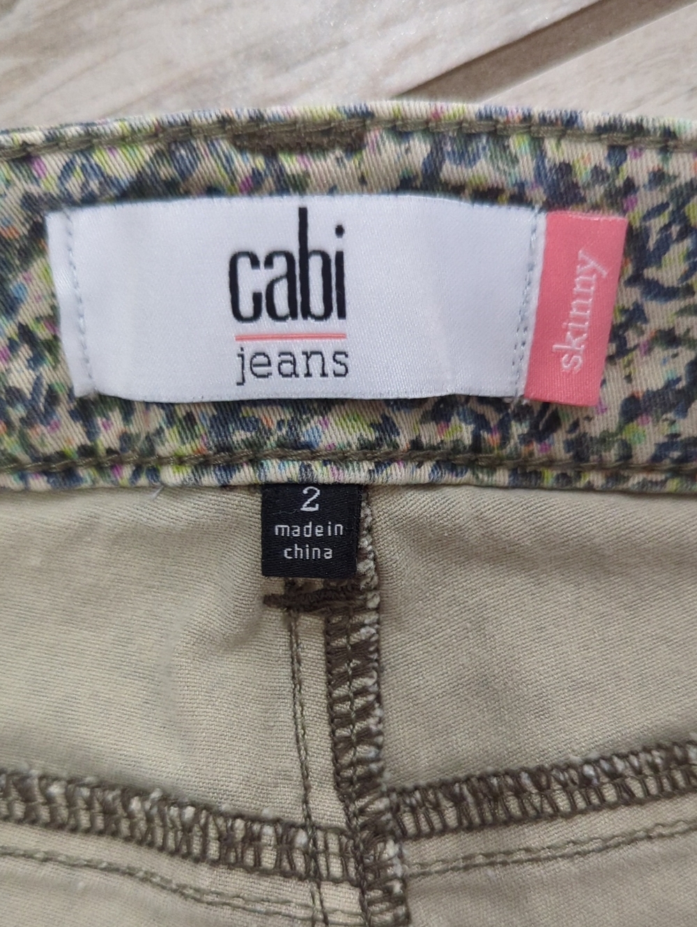 Cabi Ditsy Floral Skinny Jeans Size 2 Earthy Print Trousers - Picture 6 of 12